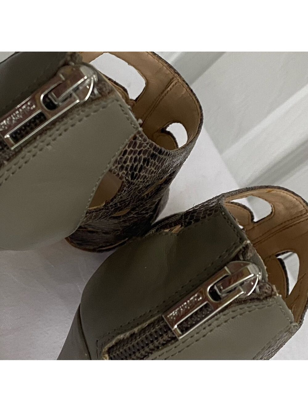 Calvin Klein Peep Toe High Heeled Kiani Lux Snake Sandals Size 7.5 - Picture 10 of 10